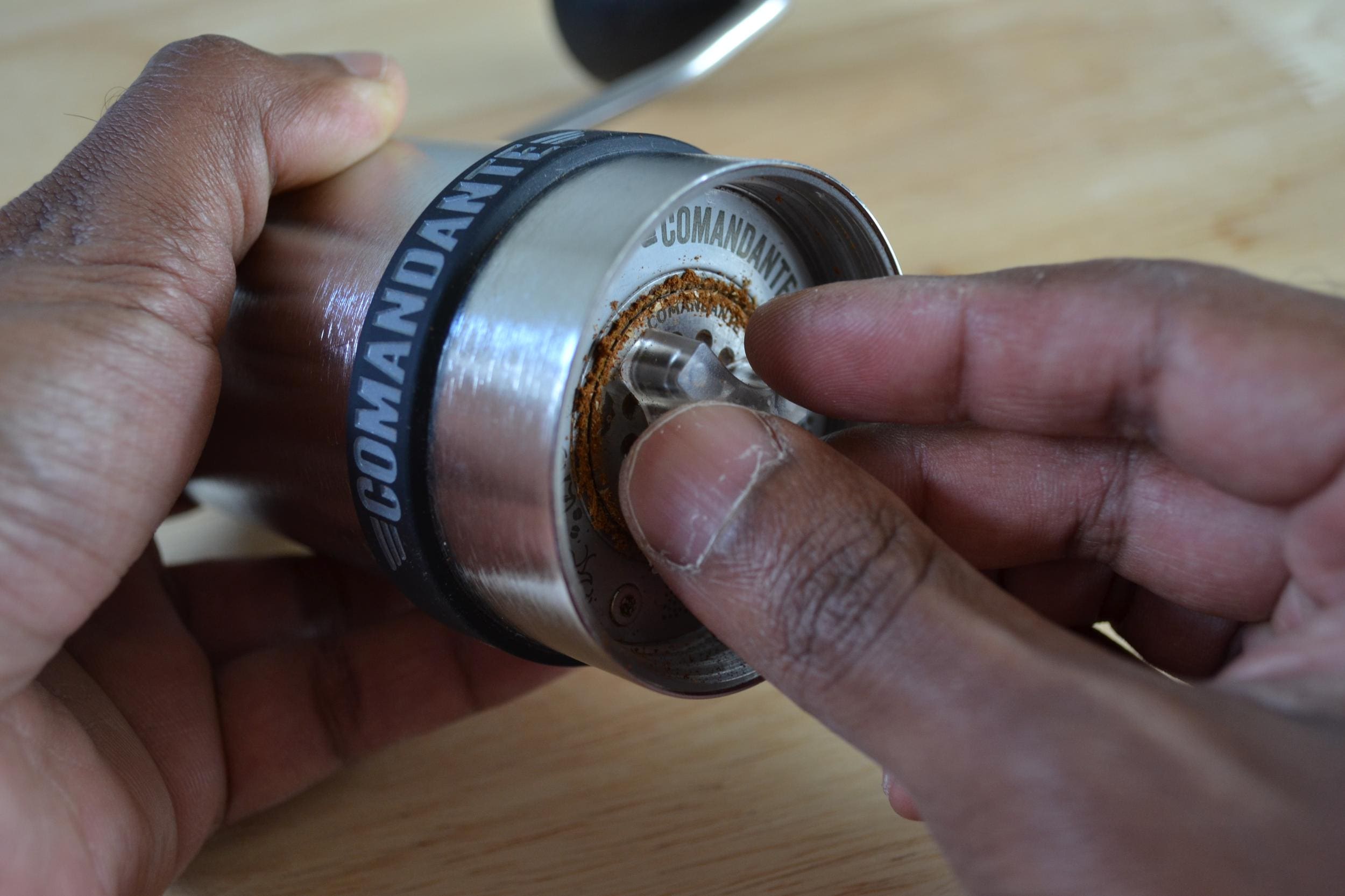 Commandante adjusting dial grind size