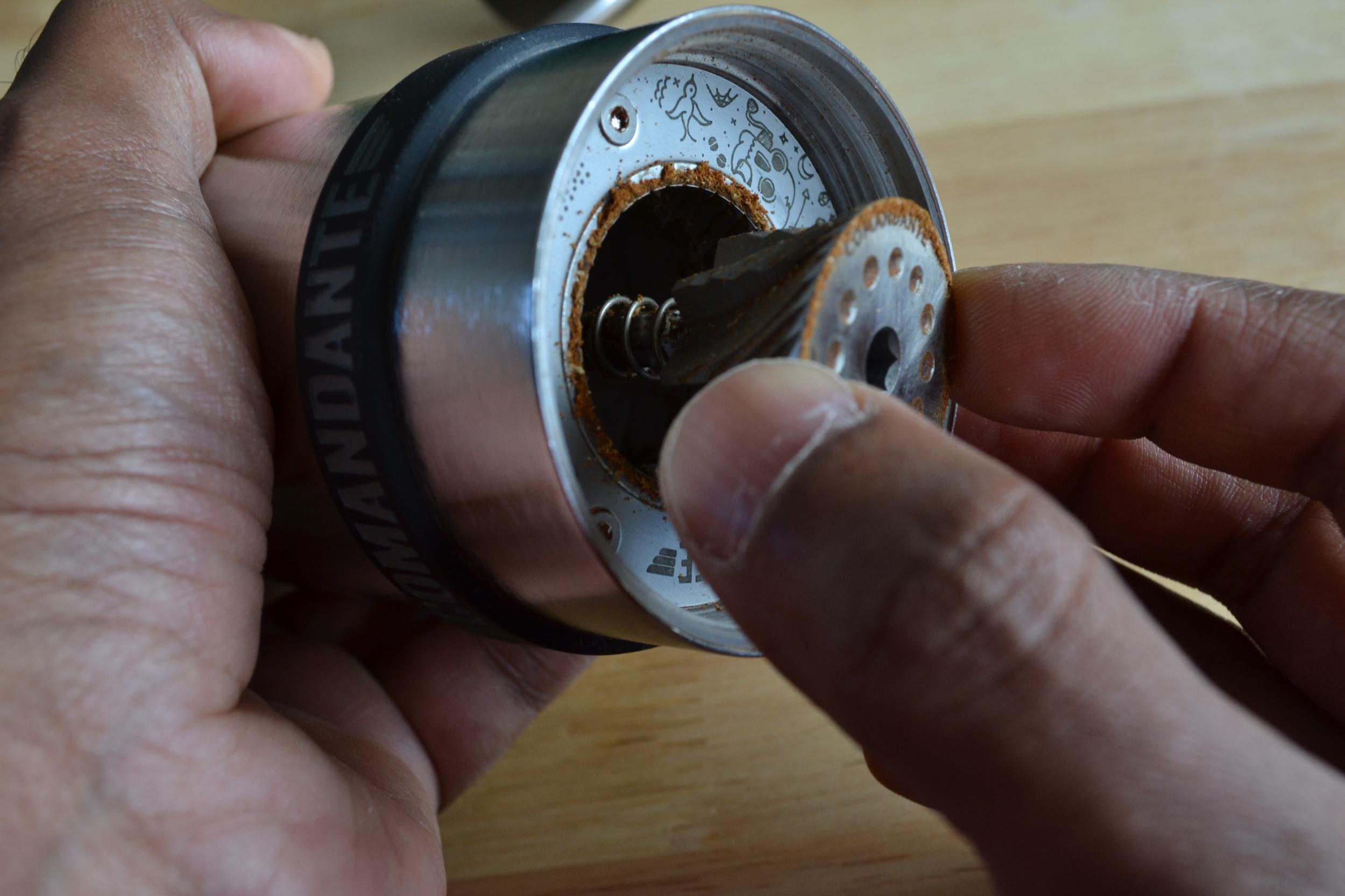 Commandante remove burr and spring