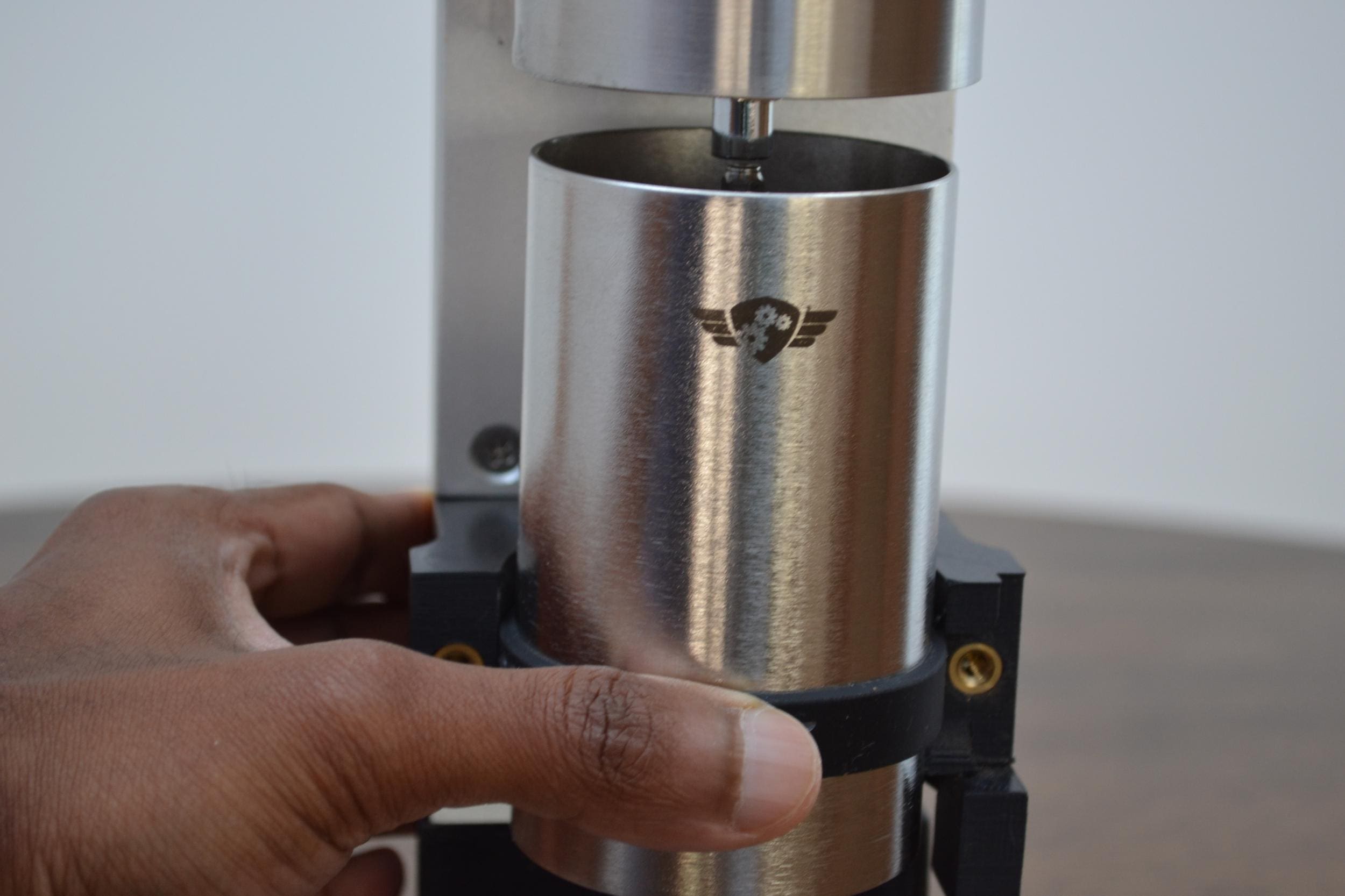 comandante fitting into hex driver