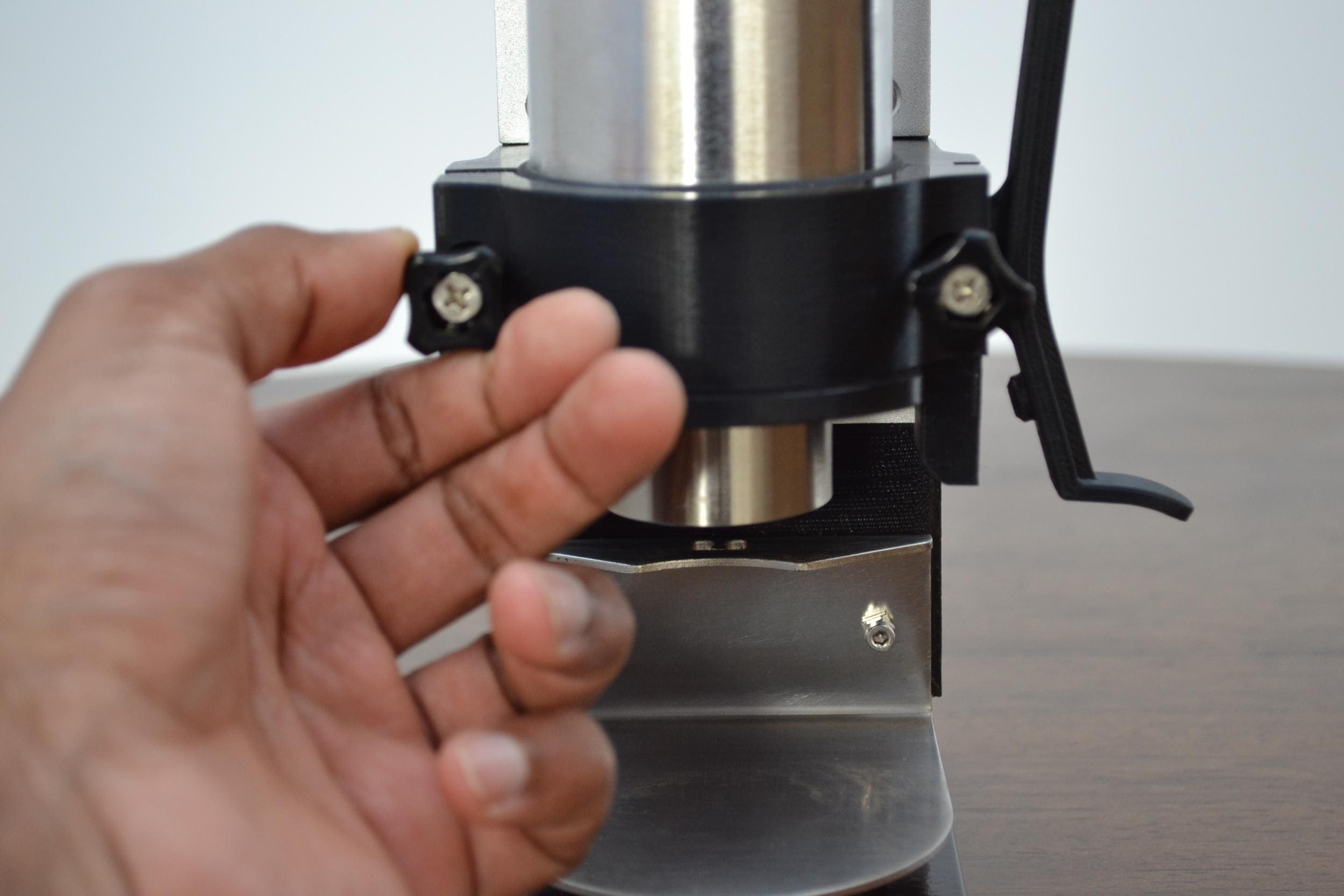 comandante grinder installation