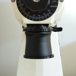 Ek43 with dosing cup holder